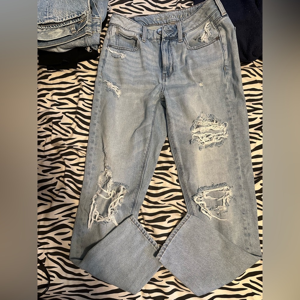 American eagle Tom girl jeans